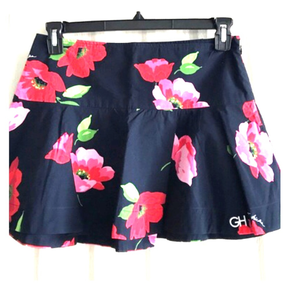 Cute Gilly Hicks Floral Skirt 🌸🌷